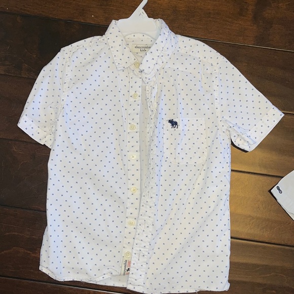 A&F Kids button down - Picture 1 of 3
